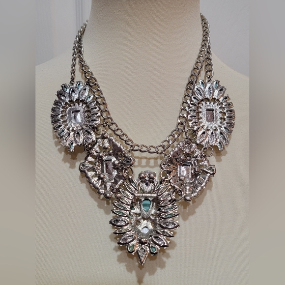 Mint Green With Rhinestones Statement Fashion Necklace - Picture 5 of 8